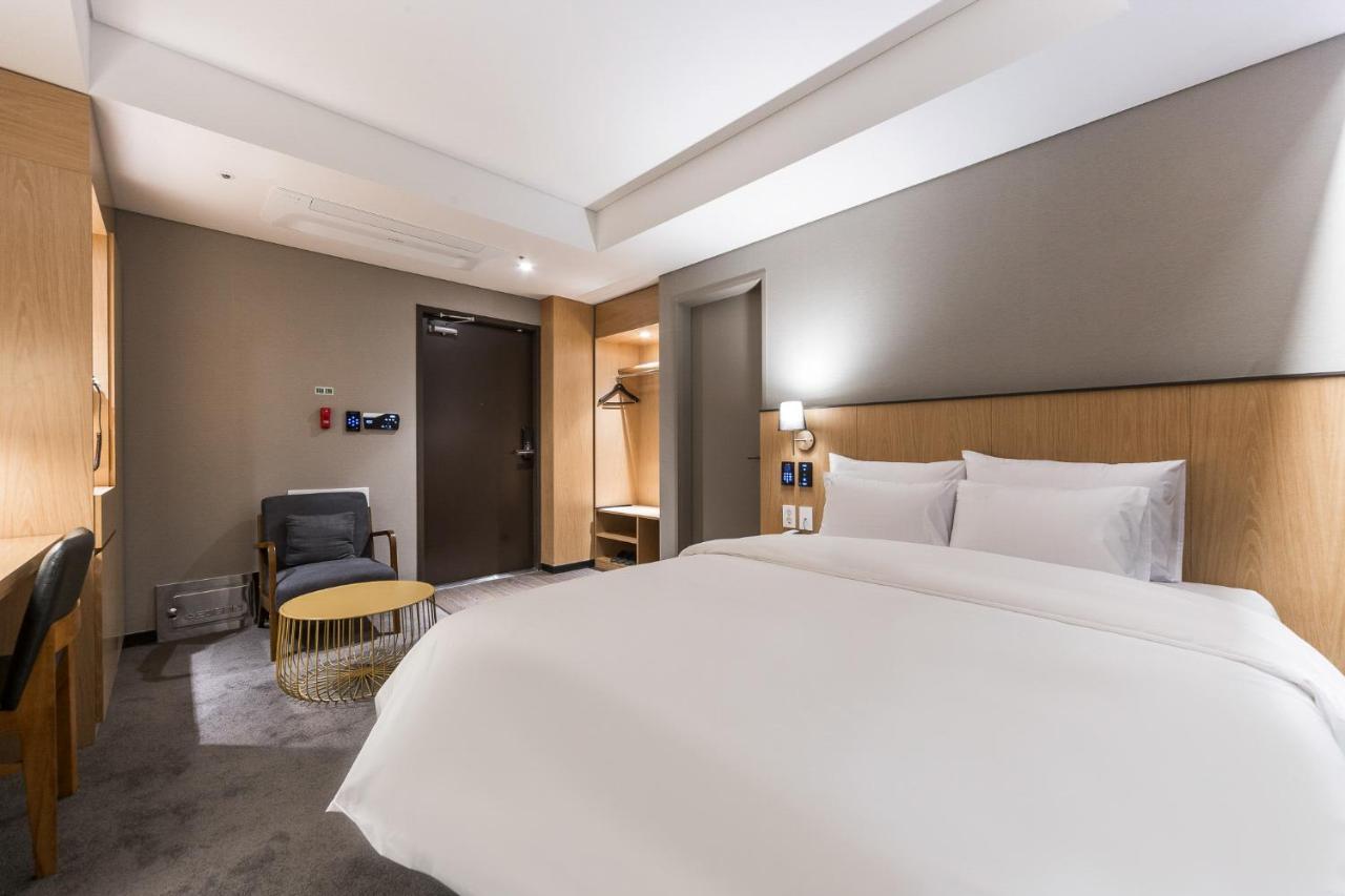 Gwangju Hound Hotel Gwangju Metropolitan City Esterno foto