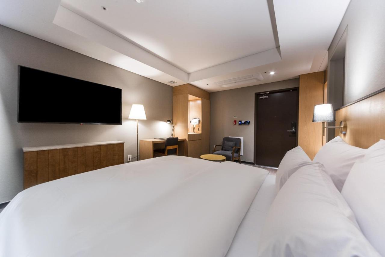 Gwangju Hound Hotel Gwangju Metropolitan City Esterno foto