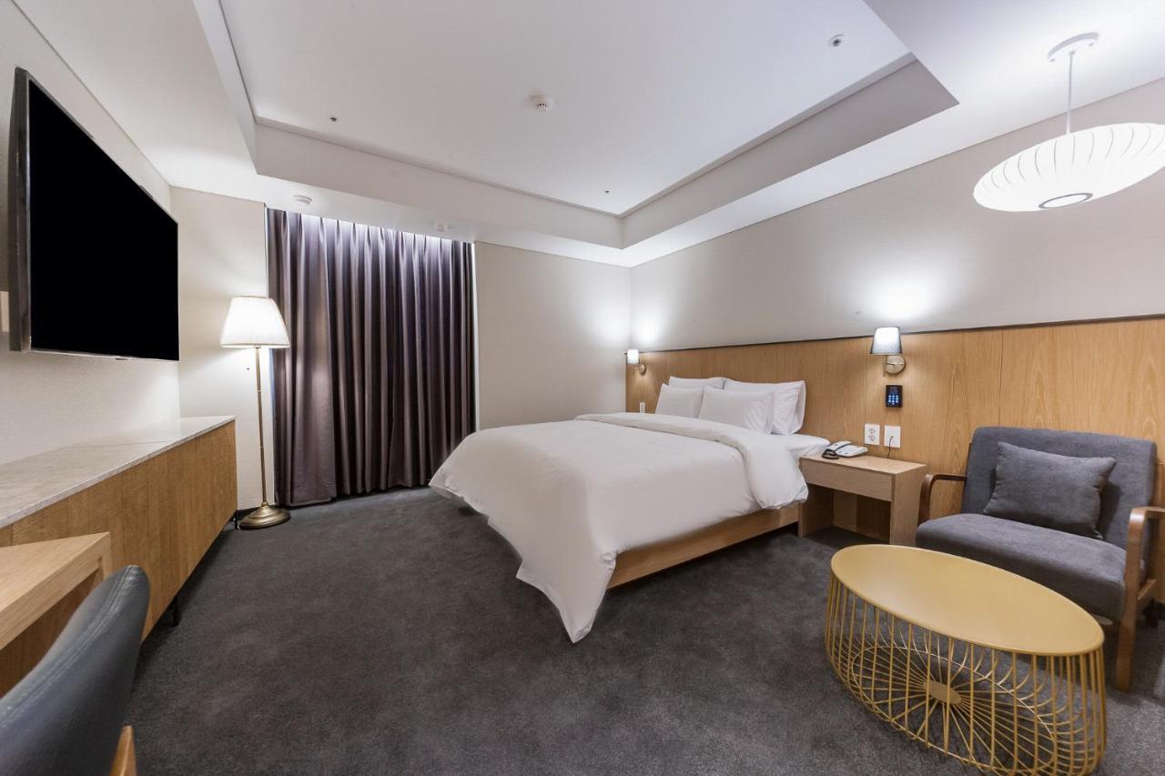 Gwangju Hound Hotel Gwangju Metropolitan City Esterno foto