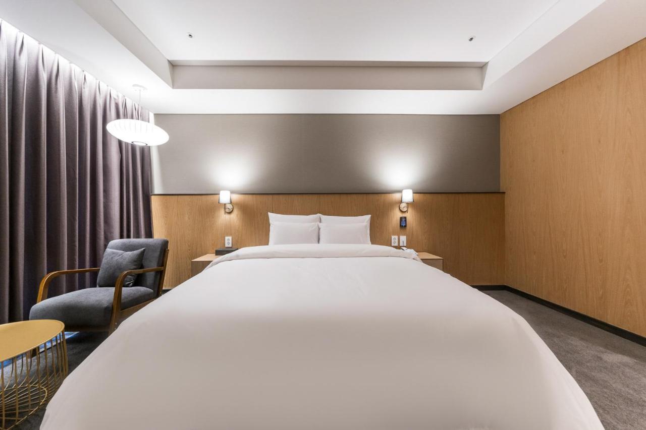 Gwangju Hound Hotel Gwangju Metropolitan City Esterno foto